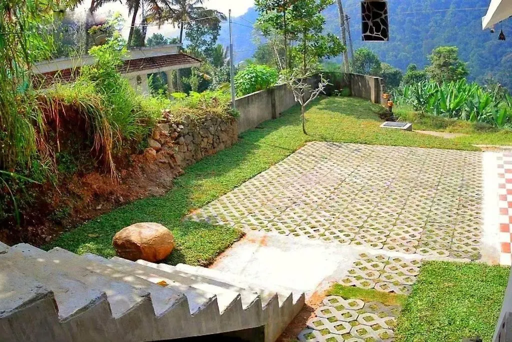 The Explorers Nest - Where Journeys Find Peace Villa Anachal