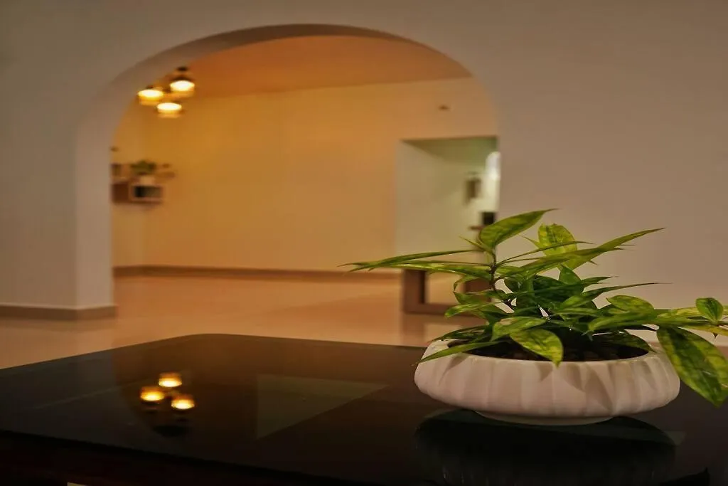 The Explorers Nest - Where Journeys Find Peace Villa Anachal India